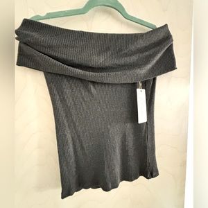 Elan Off the shoulder gray top